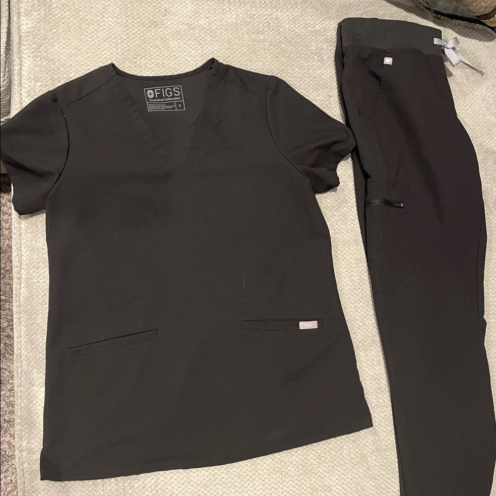 FIGS Technical Collection Jogger Set-BLACK